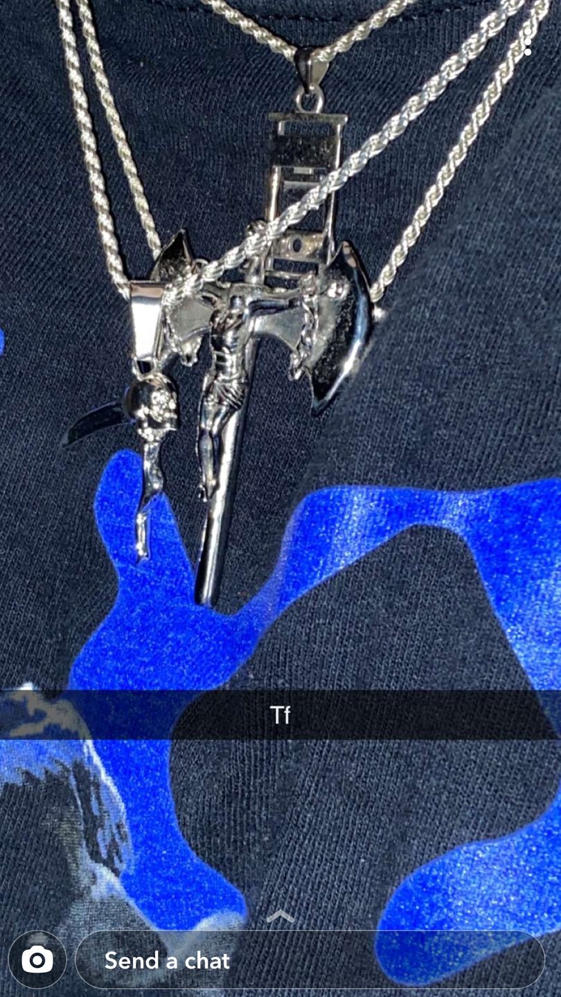 Customer photo review of SCYTHE SKULL CHAIN