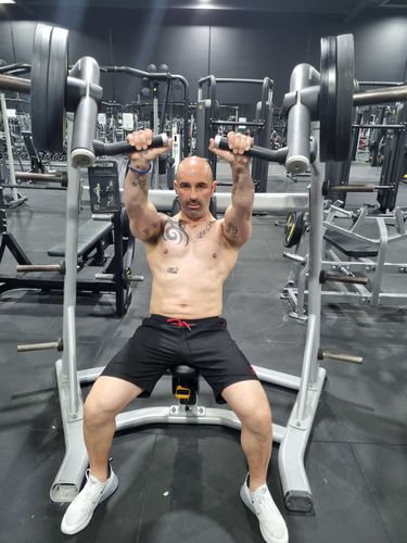 Customer photo review of BALLER- Basketball Muscle Tank top - Black/White