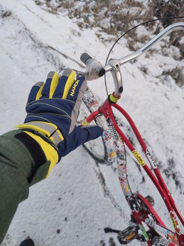 Customer photo review of Unisex Cold-Weather Gloves, Winter Windproof Waterproof Gloves [Limited time offer: Buy 2 Save More 15%]