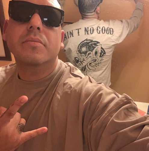 Customer photo review of Shell Corp Ain't No Good Long Sleeve - Mushroom