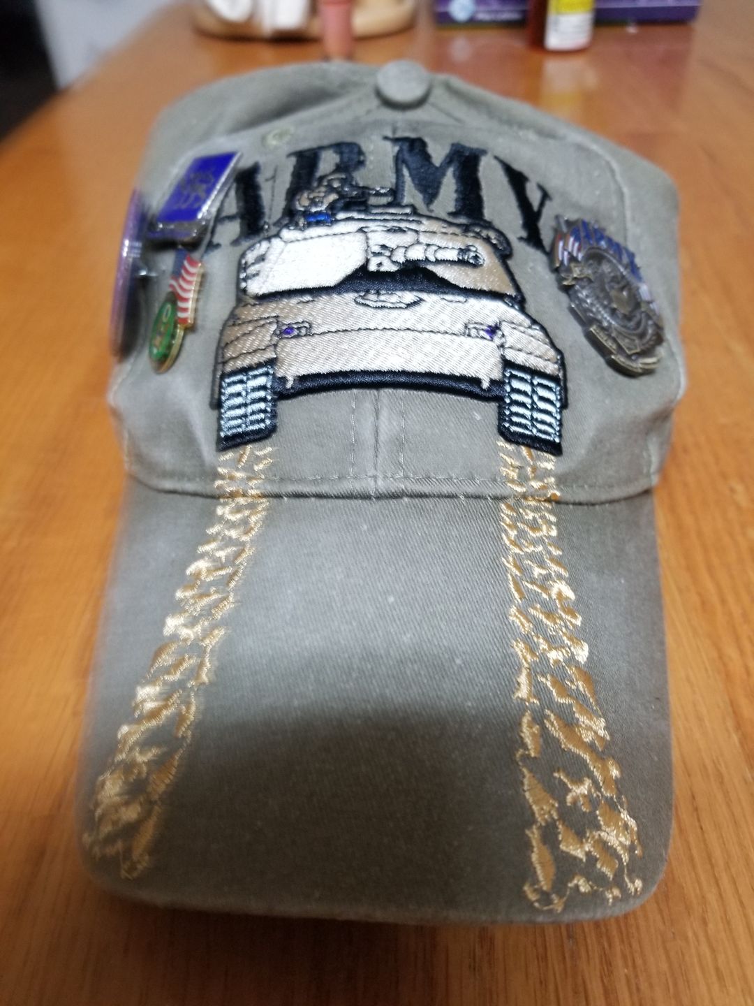 Customer photo review of US Army Veteran's Day Pin