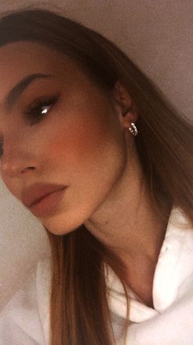 Customer photo review of Celia Creolen