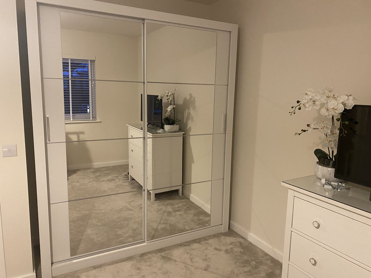 Customer photo review of Arti 3 - 2 Sliding Door Wardrobe 181cm