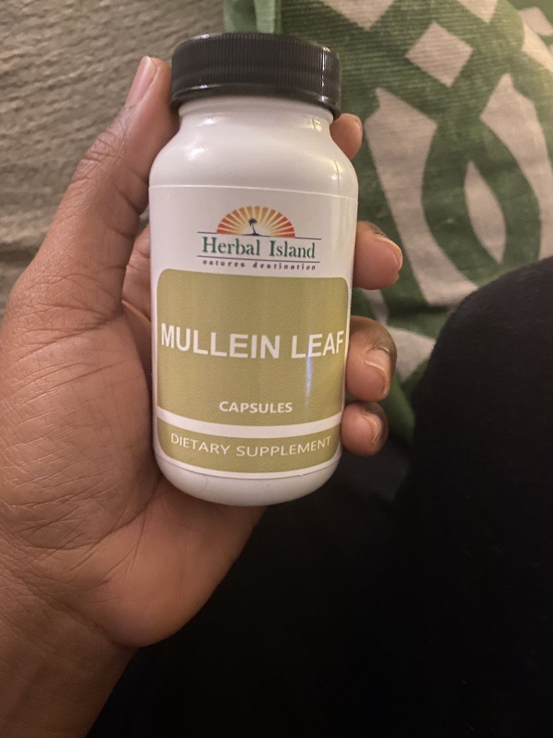 Customer photo review of Mullein Leaf Capsules 60 Capsules (Lung Detox)