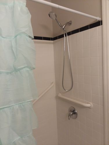 Customer photo review of Delta 6 Inch Shower Arm & Flange for Wall Mount Shower Heads