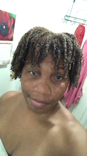 Customer photo review of Curly Hair Wash and Go System with Organic Jojoba Oil for Moisturizing Hair with Lavender Fragrance (Step 1 - 4)