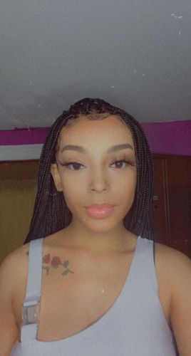 Customer photo review of SHADE KNOTLESS BRAIDED WIG (FRONTAL LACE 13X4)