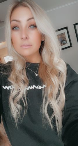 Customer photo review of The Lash Bond