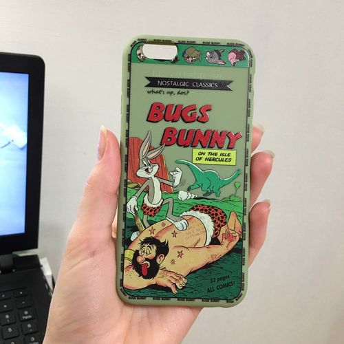 Customer photo review of BUGS BUNNY Mint iPhone Case