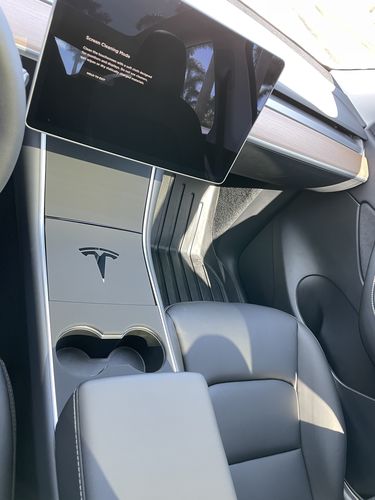 Customer photo review of Center Console Cover for Tesla Model 3 & Y