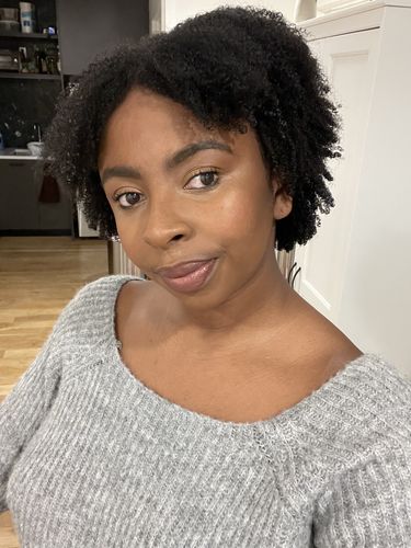 Customer photo review of Sample Curly Hair Wash and Go System with Organic Castor Oil for Strengthening Hair with Vanilla Berry Fragrance (Step 1 - 4)