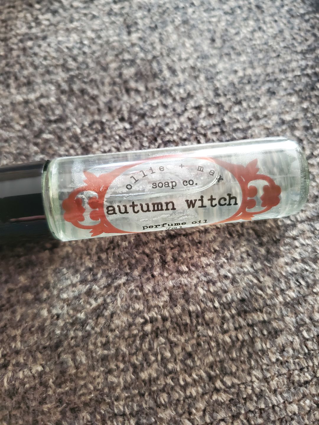 Customer photo review of Autumn Witch Vegan Perfume Oil