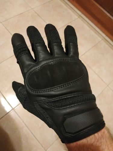 Customer photo review of NaturVibes Taktische Outdoor-Handschuhe