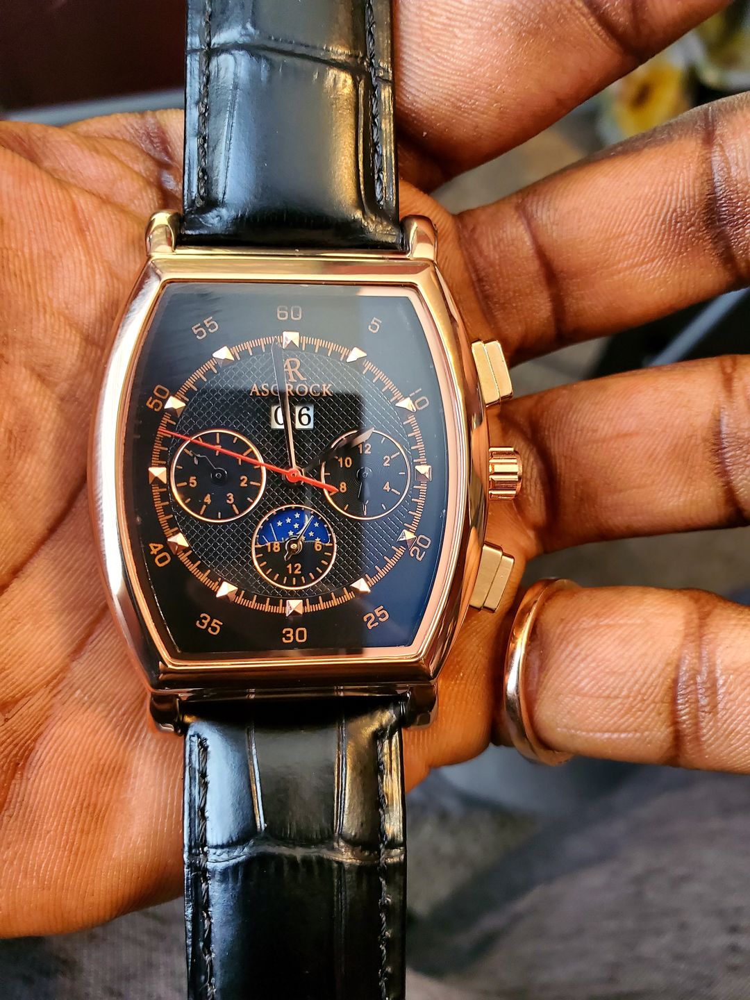 Customer photo review of Rosegold/Black Ambassador