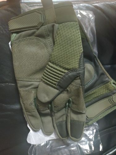 Customer photo review of NaturVibes Taktische Outdoor-Handschuhe