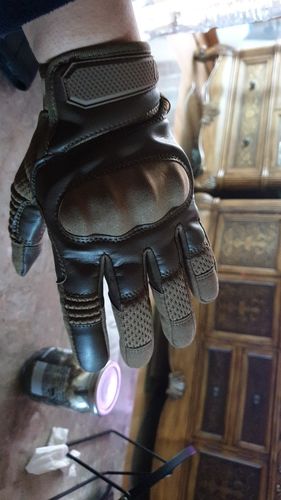 Customer photo review of NaturVibes Taktische Outdoor-Handschuhe