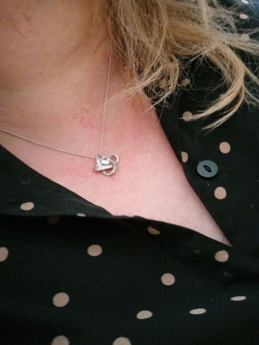 Customer photo review of "To my Soulmate" - Silver Love knot necklace