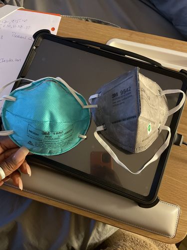 Customer photo review of 3M 9542 KN95 Particulate Respirator Face Mask, Nuisance Level Organic Vapor Relief , Activated Carbon, Headband, No Valve, On FDA EUA list for Covid 19 protection, individually sealed, fast free shipping