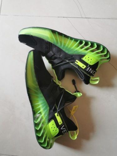 Customer photo review of 2021 Blade 33Y Sneakers