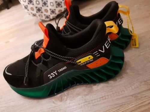 Customer photo review of 2021 Blade 33Y Sneakers