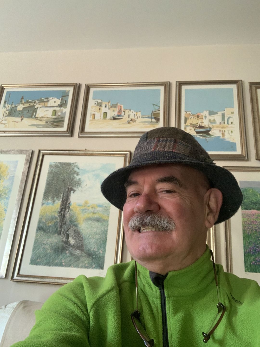 Customer photo review of Walking Hat Patchwork Tweed