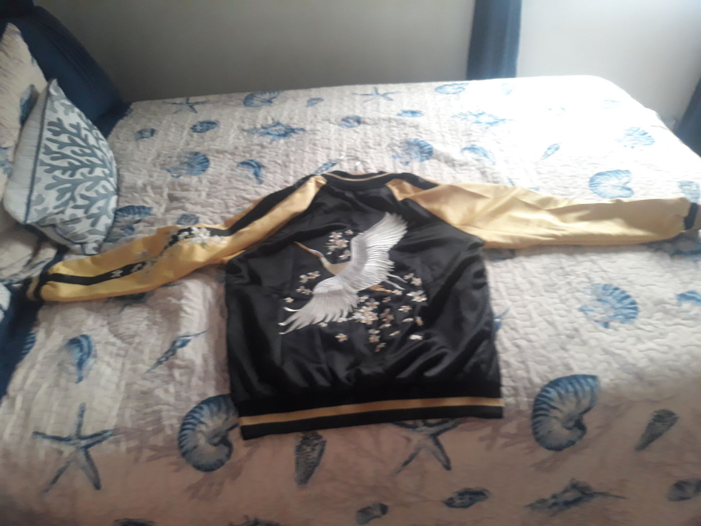Customer photo review of Flowers & Crane Sukajan Souvenir Jacket [Reversible]