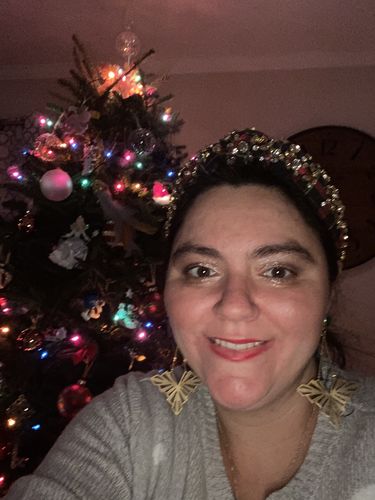 Customer photo review of RED PLAID MIXED CRYSTAL HEADBAND