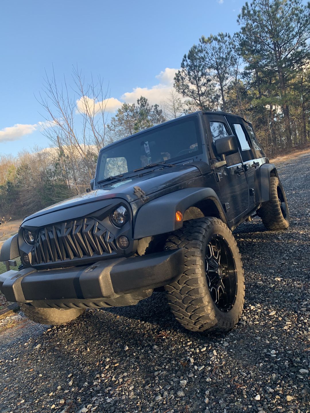 Customer photo review of Shark Grille - Matte Black for 07-18 Wrangler JK