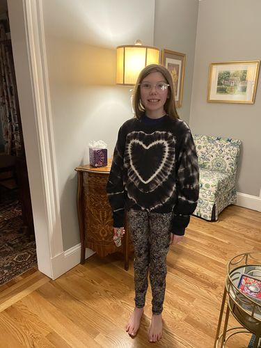 Customer photo review of Ronan Heart Pullover - Onyx / Cloud