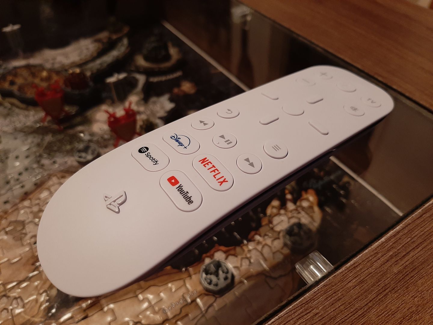 Customer photo review of PS5 Media Remote - Glacier White