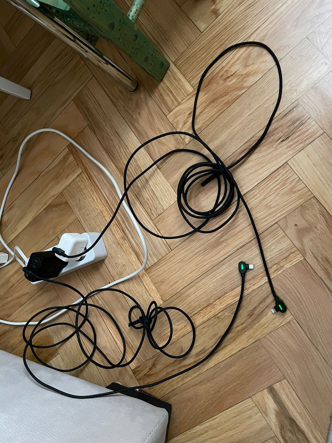 Customer photo review of Titan Smart Cable™ (3-Pack)+2 FREE
