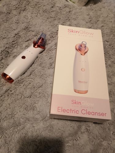 Customer photo review of SkinGlow Electric Cleanser - No More Blackheads