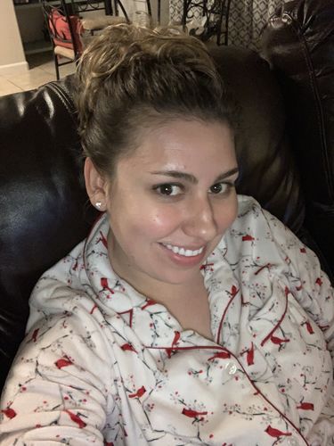 Customer photo review of Top Knot Ponytail Holder