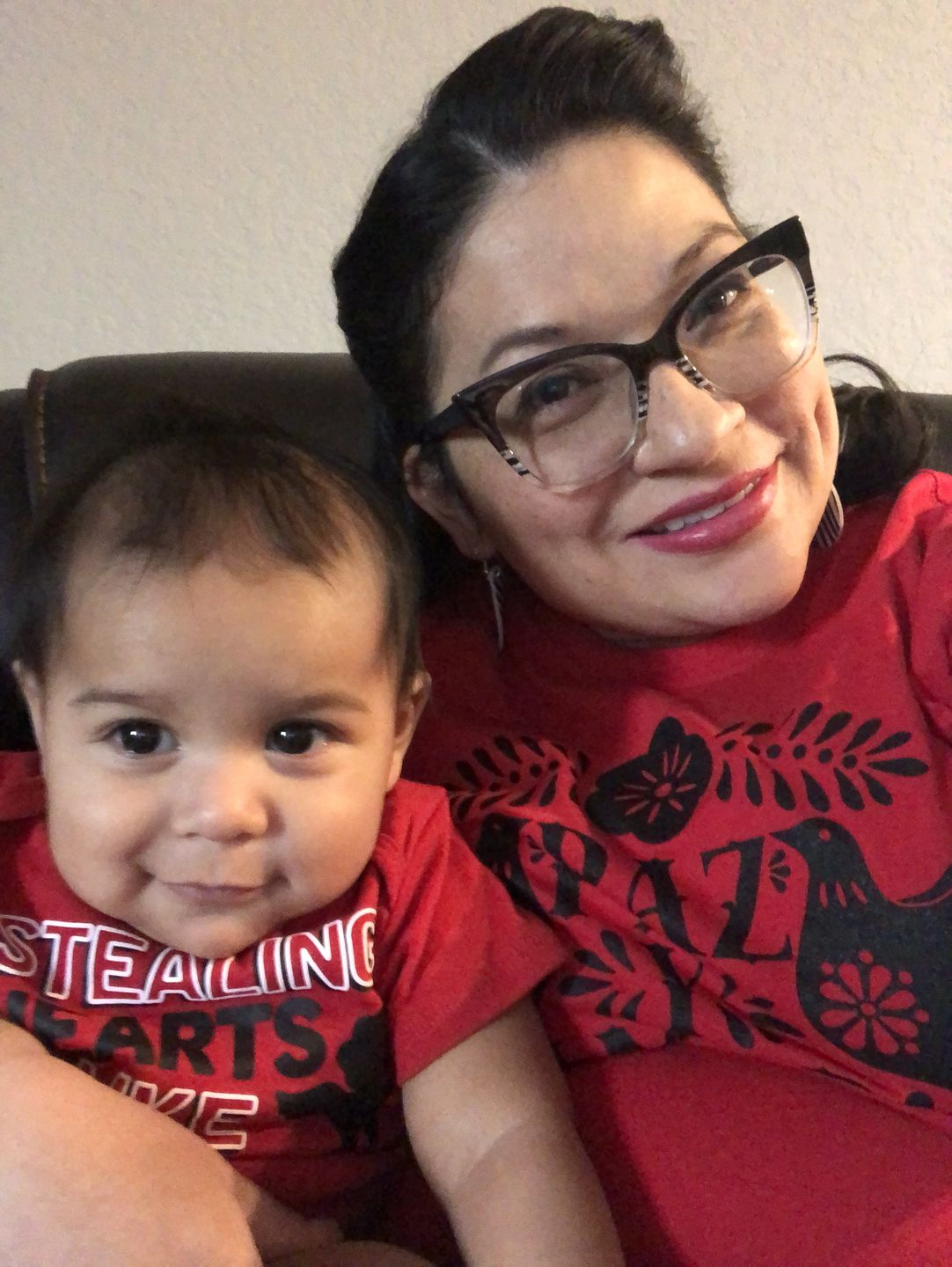 Customer photo review of Unisex Paz y Amor Tee