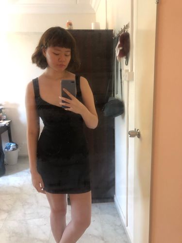 Customer photo review of Esté Dress