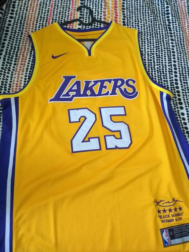 Customer photo review of MAILLOT NBA "Personnalisé"  Brodé (Nom + Numéro)