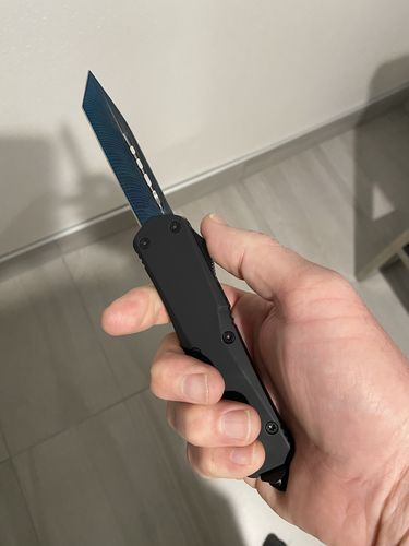 Customer photo review of INTRUDER (CARBON)