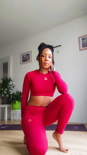 Customer photo review of GODDESS FIT LONG SLEEVE TOP