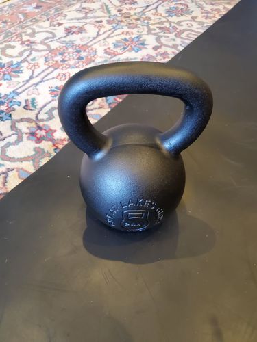 Customer photo review of 24kg / 53lbs E-coated Cast Iron Kettlebell