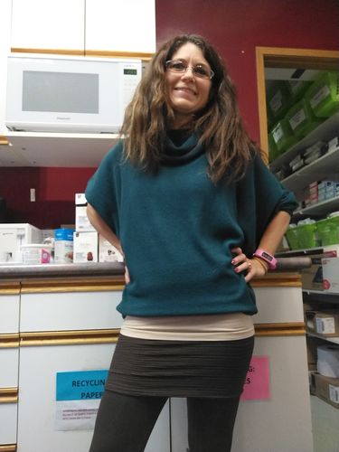 Customer photo review of M Rena 2-in-1 Ribbed Skirt Legging (Brown)