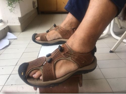 Customer photo review of Genuine Leather Anti-Collision Outdoor Beach Sandals