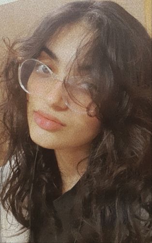 Customer photo review of Hair Growth & Anti-Frizz Oil