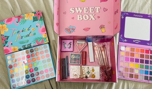 Customer photo review of Sweet Box