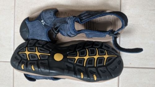 Customer photo review of Genuine Leather Anti-Collision Outdoor Beach Sandals