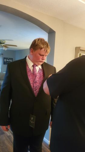 Customer photo review of Men's Paisley Vest Necktie Square Pocket Handkerchief Set for Suit or Tuxedo