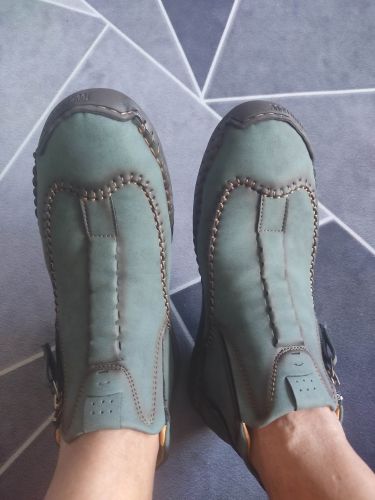 Customer photo review of Stylish Hand Stitching Leather Ankle Boots