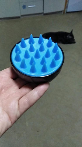 Customer photo review of Nova Scalp Care - Brush For Healthy Scalp & Hair