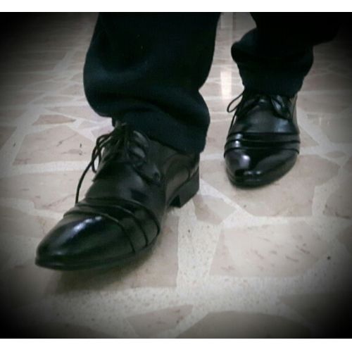 Customer photo review of Classic Business Mens Oxfords