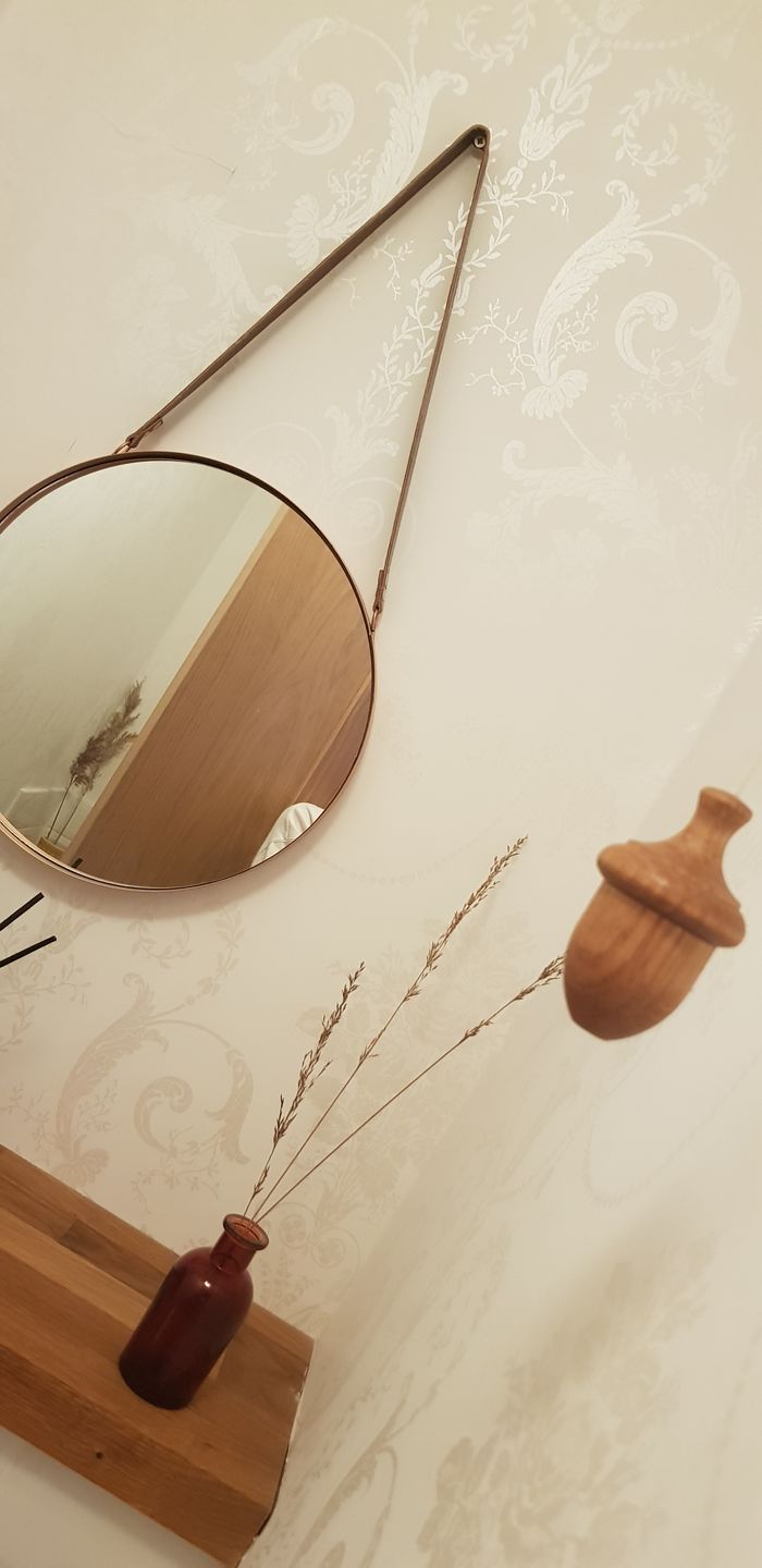 Customer photo review of Acorn Oak Light Pull