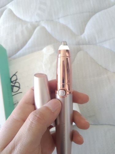 Customer photo review of Elektrisk Øjenbrynstrimmer